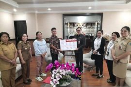 Bupati Minahasa Utara daftarkan bayi kembar 3 ke BPJS kesehatan