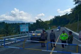 Polres Trenggalek gelar patroli rutin di jalur lintas selatan