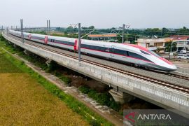 Menhub sebut uji coba KCJB untuk masyarakat umum dimulai Jumat (15/9)