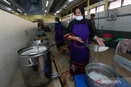 Persiapan makanan untuk jemaah calon haji