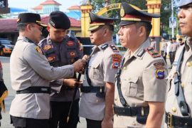 Waka dan empat pejabat utama Polres HSU dimutasi