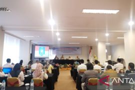 Diskop dan UKM Babel latih 35 pelaku UMKM kembangkan minyak atsiri