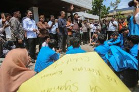 Tolak revisi qanun LKS, mahasiswa UIN Ar-Raniry geruduk kantor DPR Aceh