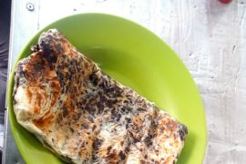 Menikmati rasa manis dan gurih Roti Canai Karmen