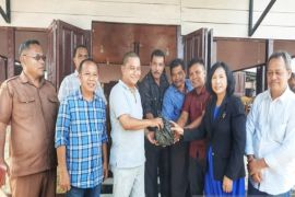 Bakhtiar Ahmad Sibarani bantu Rp100 juta pembangunan Gereja HKBP Resort Sirandorung