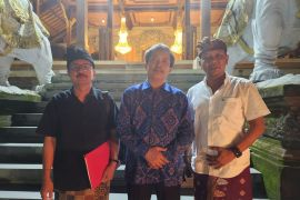 Dispar Bali koordinasi dengan aparat terkait WNA menari bugil