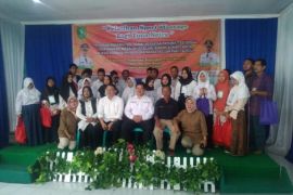 Penyandang disabilitas tuna netra dilatih sport massage