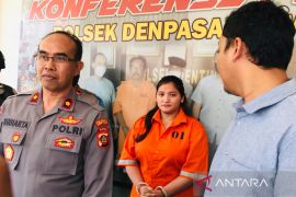 Polisi ungkap staf pemasaran HP gelapkan ratusan juta