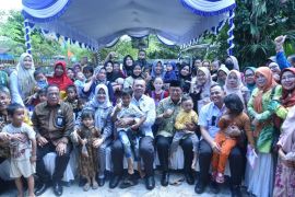 Asupan makanan bergizi jadi perhatian Gubernur saat kunjungi Posyandu Sakura di Kabupaten Banjar