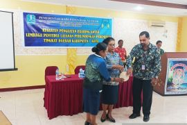 DP2AKB Biak terapkan laporan kekerasan perempuan dan anak secara online