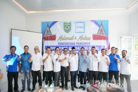 Pengurus Apindo Madina dikukuhkan