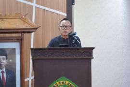 OJK Kalteng cegah mahasiswi terjebak pinjaman online ilegal