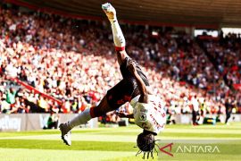 Southampton gaet bek Jepang Yukinari Sugawara dari AZ Alkmaar