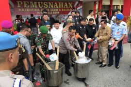10 kg sabu dan 363 butir ekstasi dimusnahkan Polresta Barelang
