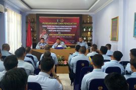 Kakanwil Kemenkumham Riau ingatkan jajarannya tak bermain dengan narkoba