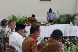 Wapres Ma'ruf instruksikan kementerian kejar target Indeks Pembangunan Pemuda