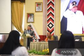 Bupati Tapsel serahkan 46 SK PPPK formasi tenaga kesehatan