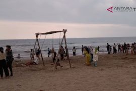 Pesona Pantai Sanggar Kalianda