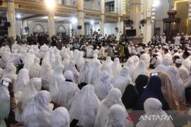 Bupati Aceh Timur minta petugas beri pelayan terbaik kepada JCH