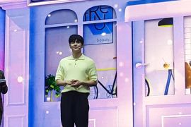 Kim Seon-ho ingin jalan-jalan di Kebun Raya Bogor dan suka sate bakar