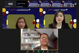 Ubaya bahas keberlanjutan media hadapi tantangan digitalisasi pers