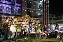 Mendag Zulhas bersama Uya Kuya dan Siti KDI ramaikan "Night Market" UMPR