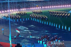ASEAN Para Games 2023 - Kekayaan budaya Indonesia hiasi defile upacara pembukaan APG 2023