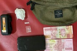 Penyamaran petugas kepolisian ungkap peredaran narkoba di HSS