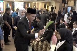 Gubernur Sumut lepas 175 tenaga perawat kerja ke luar negeri