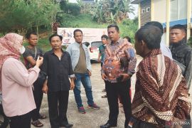 PT PAL paksa buruh keluar dari tempat tinggal dan barangnya disita