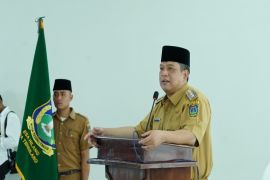 Pj.Wali Kota Tebing Tinggi lepas 19 calon haji Kloter 19