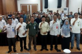 Bupati Merangin buka sosialisasi peremajaan sawit rakyat