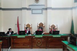 Dua kurir 75 kg sabu dan 40 ribu pil ekstasi dijatuhi hukuman mati di Medan