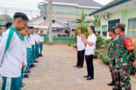 Koramil 411-01/Metro berikan pembinaan kepada siswa bandel
