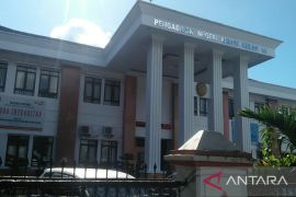 Terdakwa korupsi dana desa Kotalama jalani persidangan di Ambon