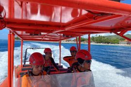 Basarnas Bali sisir Pantai Kelingking cari WNA India yang terseret arus