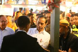 Teriakan "I love you, Pak Jokowi" pun terdengar di Pasar Chow Kit-Kuala Lumpur