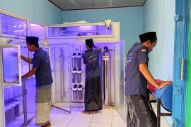 Menuju kemandirian ekonomi di Yayasan Miftahul Ulum melalui pengolahan air minum