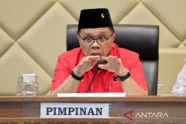 Komisi II DPR RI minta menpan RB laporkan seluruh data honorer