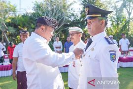 Bupati Mahayastra lantik 102 pejabat Gianyar