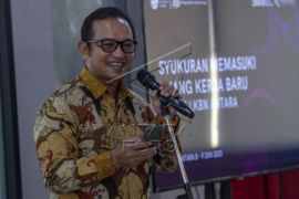 Peresmian ruang kerja baru dan visual marketplace Antarafoto Page 2 Small