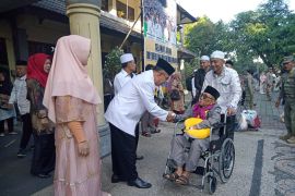 Kemenag: 15 calon haji Mataram Kloter 4 gunakan kursi roda
