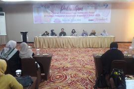 Pintauli Siregar minta dokter dan bidan berjuang keras layani KB MKJP