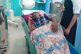 Belasan warga Halmahera Utara tersambar petir saat hadiri pemakaman