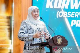 Khofifah: Masyarakat boleh buka masker dalam kondisi sehat