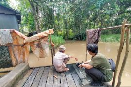 Warga Desa Dahai berhenti budidaya ikan keramba