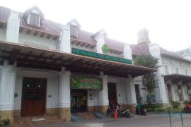 Sidang Apin BK kembali ditunda karena berkas tuntutan belum siap