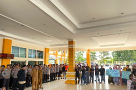 Polres Pasaman Barat amankan aksi damai masyarakat korban gempa