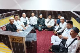 Rombongan JCH kloter 24 Sultra lakukan ibadah umroh saat tiba di Tanah Suci.