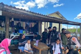 Ketangguhan Srikandi Polwan Mengawal NKRI di Tapal Batas